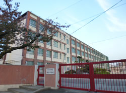 駒方中学校